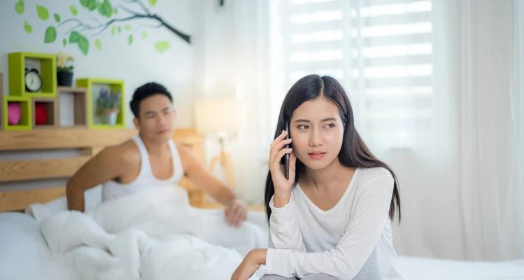 探究出轨者的内心世界（从心态角度分析出轨现象的原因和解决方法）  第1张