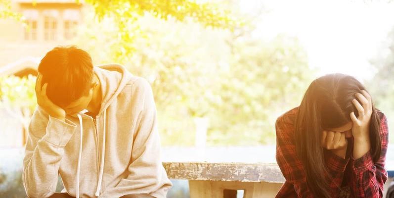 出轨男人的背叛与保护（探讨出轨男人对小三的保护行为）  第2张