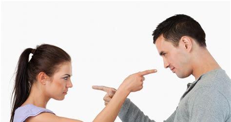 分手一个月后男女心理分析（从失落、矛盾到自我成长）  第3张