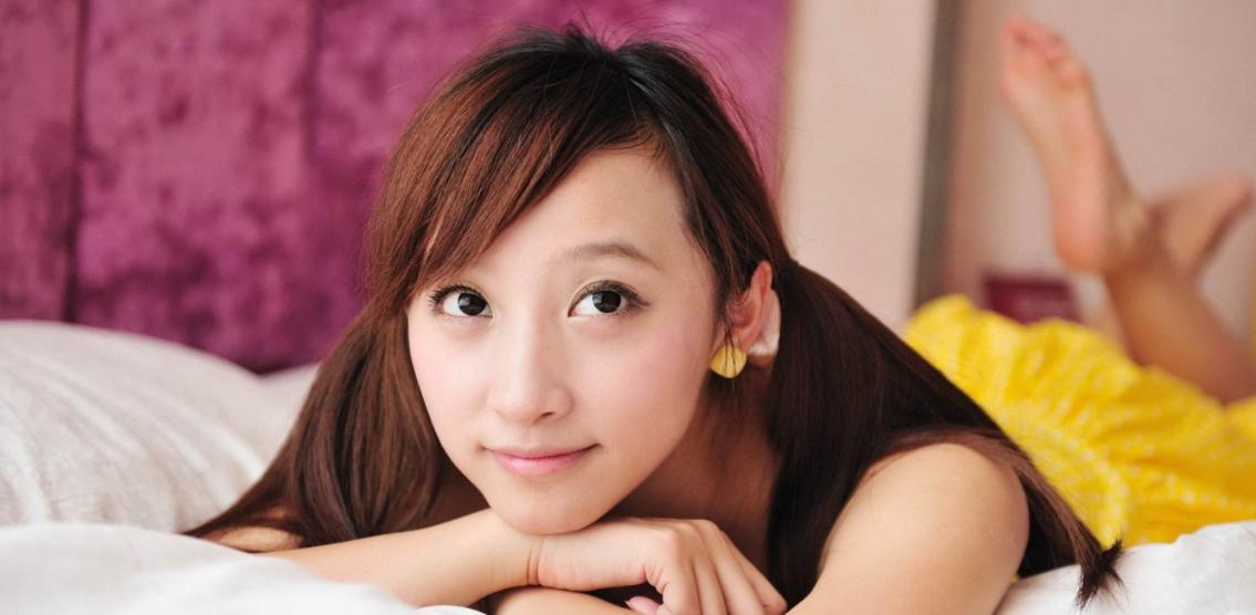 50多岁女人是否还会出轨（探讨中年女性婚姻不忠的原因与解决方法）  第2张