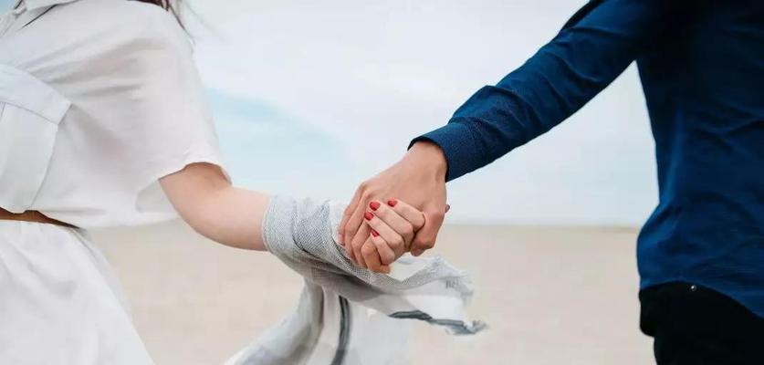 如何挽回有情绪波动的女友？有效沟通技巧有哪些？  第1张