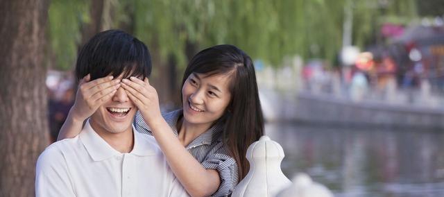 婚外情中的男人真的会动感情吗？如何辨别真情与假意？  第2张