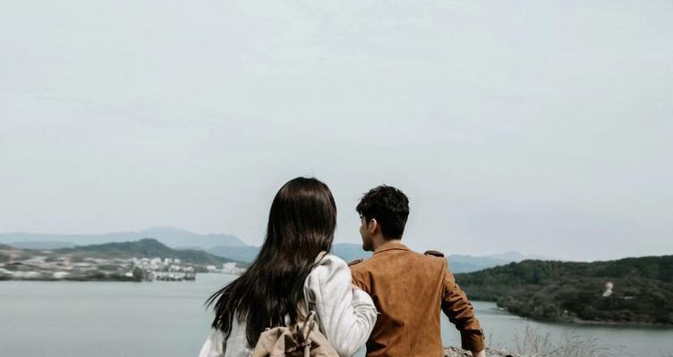 男朋友不珍惜我我该不该放弃他？如何判断感情是否值得继续？  第1张