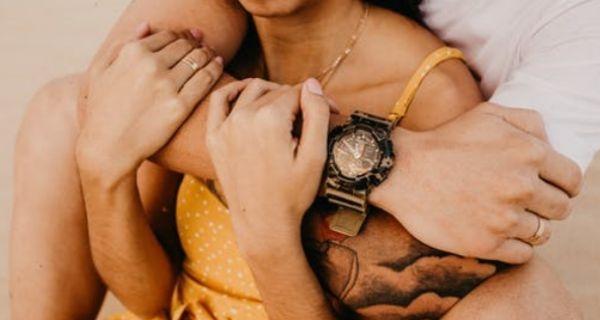 老婆闹离婚怎么挽回？有效沟通和解决冲突的策略是什么？  第1张