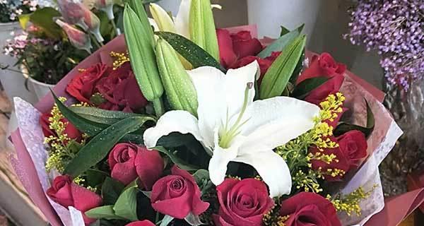 送花能否挽回冷战中的老公？离婚前的最后尝试是什么？  第1张