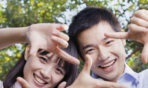 恋爱中男生应该主动还是女生？如何平衡恋爱关系中的主动性？  第1张
