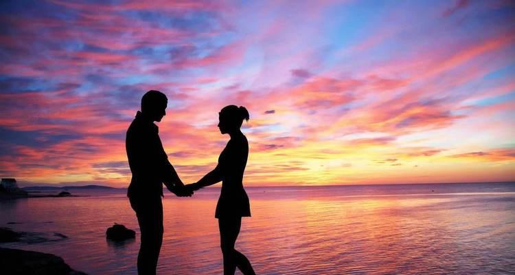 男朋友异性缘太好怎么办？如何处理恋爱中的嫉妒和不安？  第3张