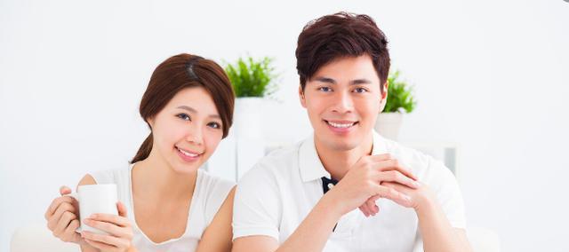 两地分居的夫妻老公出轨有哪些表现？如何发现和应对？  第2张