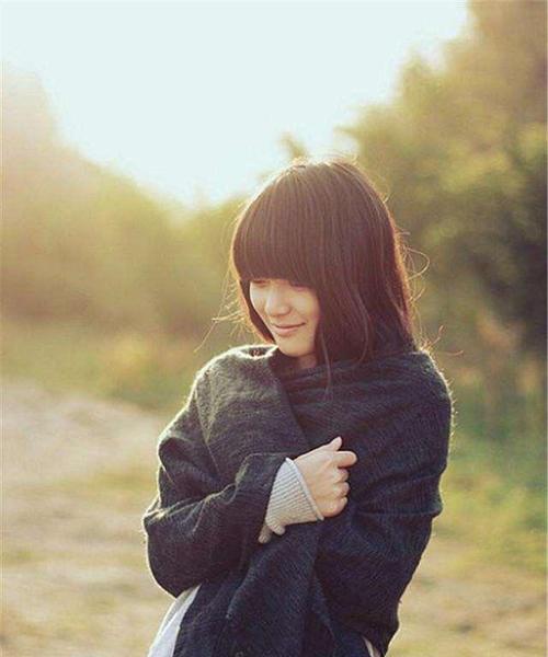 两个人在一起时间久了女方觉得厌倦了怎么办？如何重燃爱情的火花？  第2张