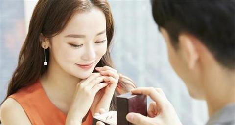 面临婚姻危机全职太太如何挽回婚姻？有效策略有哪些？  第1张