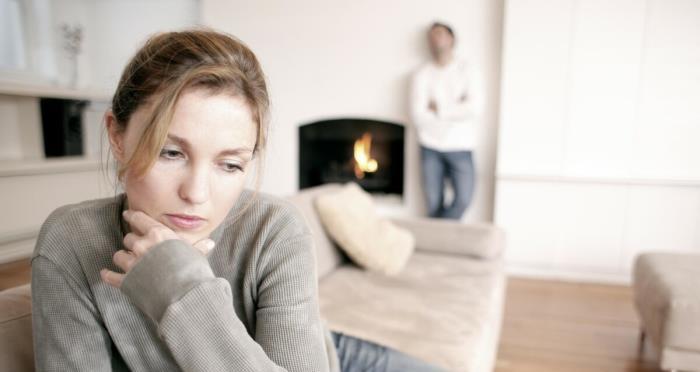 妻子发现老公有外遇怎么办？如何处理婚姻中的背叛？  第1张
