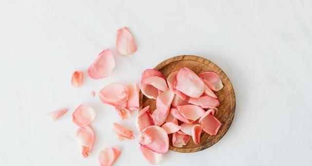 前任有了新欢但仍然联系我，如何挽回这段感情？  第1张