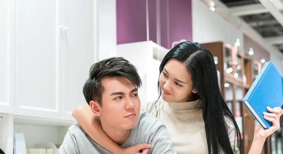 男人容易背叛感情的特征是什么？如何识别和应对？  第1张