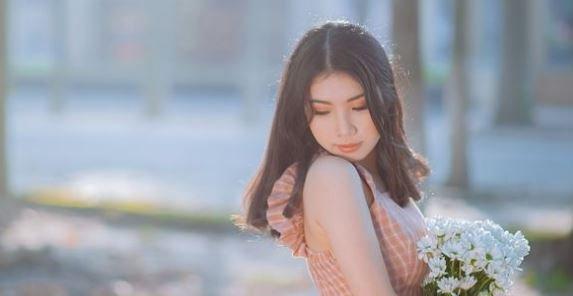 如何使用塔罗牌准确预测第三者插足？塔罗牌解读技巧是什么？  第2张