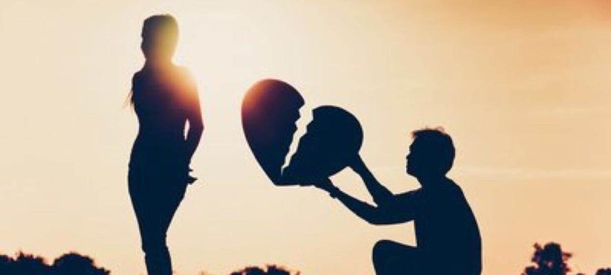 分手后挽回男友的最佳方法是什么？如何顺利地让他回心转意？  第2张