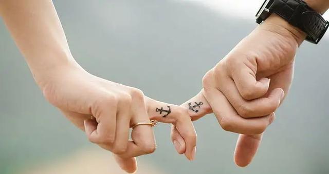 如何用话语感动女友让她哭？挽回爱情的秘诀是什么？  第1张