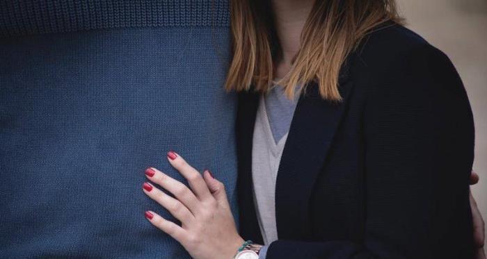 如何写一封能挽回女友的信？信中应该包含哪些感动元素？  第3张