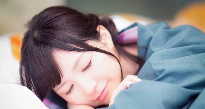 已婚男人喜欢你的举动有哪些？如何看穿他的心思？  第1张