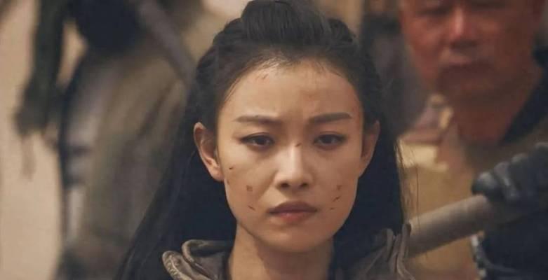 异地恋吵架时男友沉默不理怎么办？有效沟通技巧是什么？  第1张