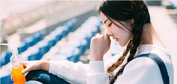 异地恋女友提出分手原因是什么？如何应对和解决？  第2张