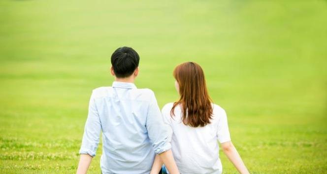 异地恋女友想分手怎么办？如何挽回感情？  第1张