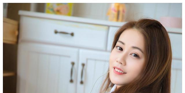 异地女友有人追怎么办？如何处理这种情况？  第1张