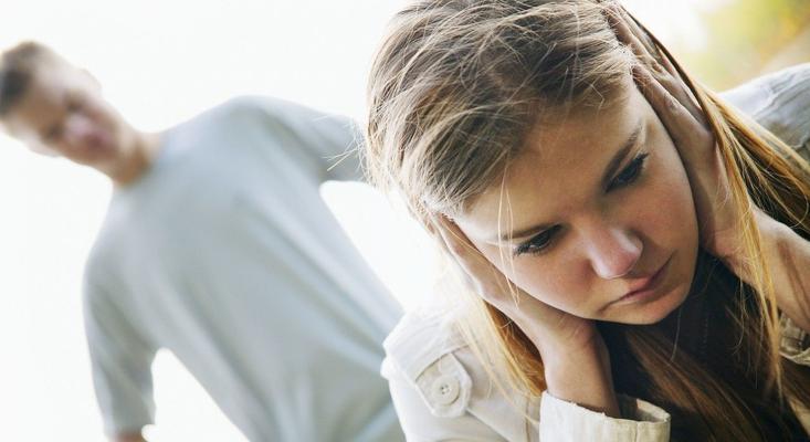 怎么能看出来男友是否有外遇？如何处理感情中的不忠行为？  第3张