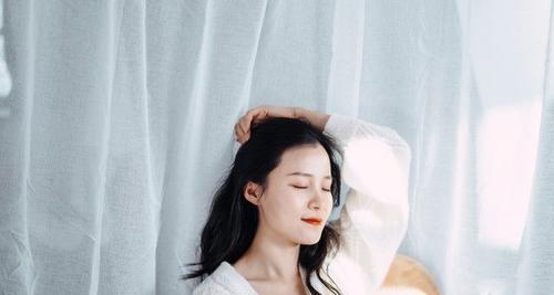 婚外情的女人心态是怎样的？她们面临哪些心理挑战？  第1张