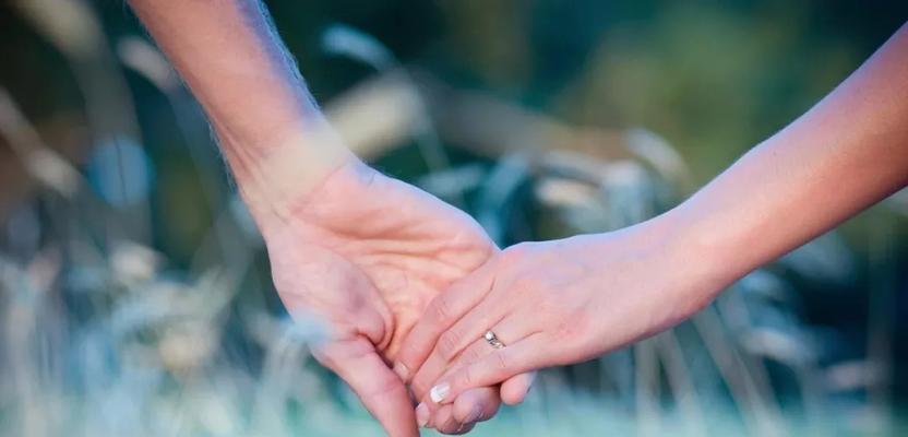 婚外情后如何挽回男人的心？心态调整与重建信任的策略是什么？  第3张