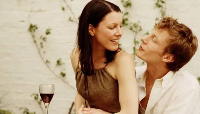 婚姻出轨危机中女人如何掌握主动权？应对策略有哪些？  第1张