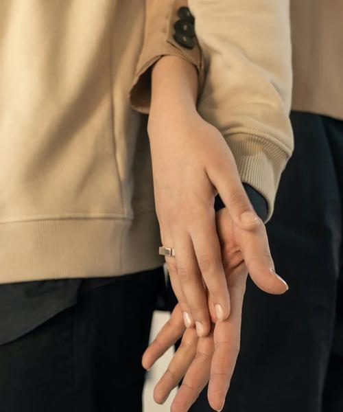 婚姻中总感到孤独怎么办？如何改善夫妻关系？  第3张