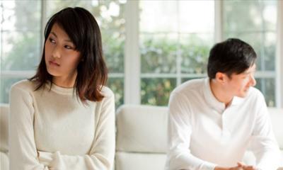 家庭冷暴力有哪些具体表现？如何识别和应对？  第1张