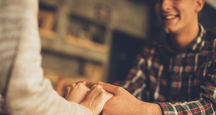 老公出轨了是否应该挽回？如何处理婚姻危机？  第2张