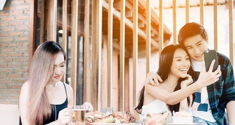 老公对第三者动了真情还能否挽回？如何处理婚姻中的背叛问题？  第3张