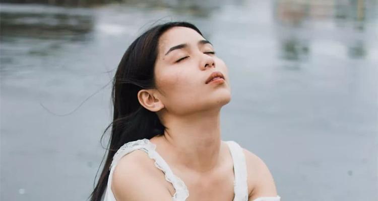 老公冷落我偏心婆婆我该怎么办？如何处理家庭关系中的偏心问题？  第3张