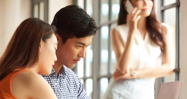 老公在争执中提离婚是因为出轨了吗？如何处理婚姻中的信任危机？  第1张
