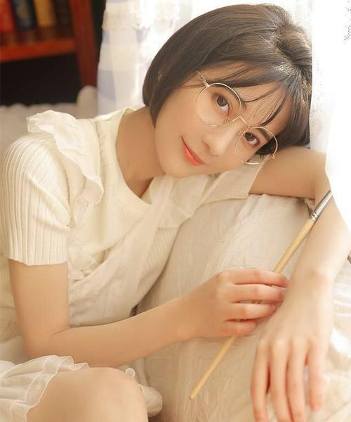 女生哪些行为会让男人感到不安？如何避免这些行为影响感情？  第2张