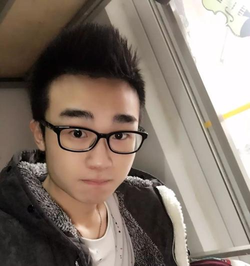 女生如何吸引男神成功脱单？实用技巧大公开！  第2张
