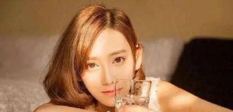 女生在恋爱中最掉价的7种行为是什么？如何避免这些行为影响感情？  第1张