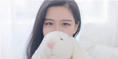 女生如何自然搭讪喜欢的男生？搭讪技巧有哪些？  第1张
