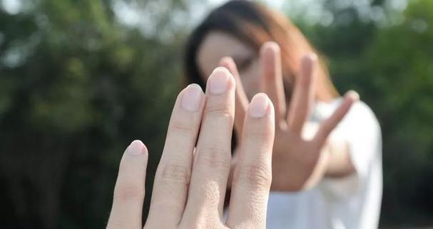 女性如何在爱情中获得安全感？有哪些方法可以增强感情中的信任感？  第1张
