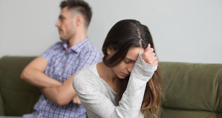 女友自己贷款供房算是自私吗？如何理解个人财务独立与共同责任？  第2张