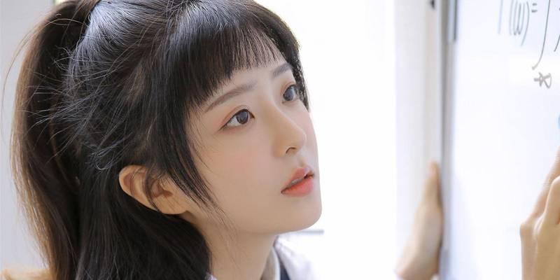 如何识别女生对你有好感的5个小信号？  第2张