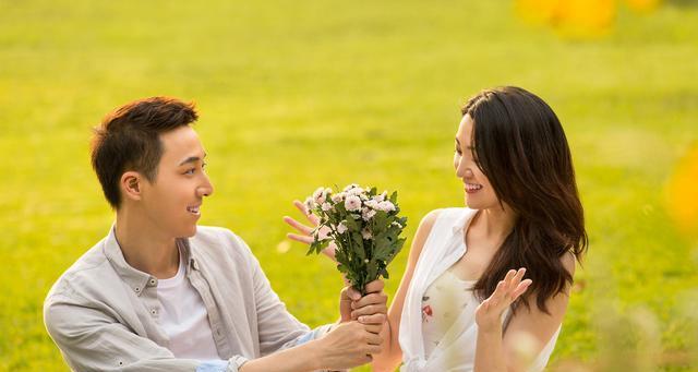 人到中年夫妻感情危机如何应对？有效解决方法有哪些？  第2张