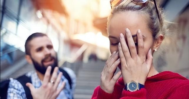 如果前男友还爱你是什么表现？如何识别他的真实感情？  第3张