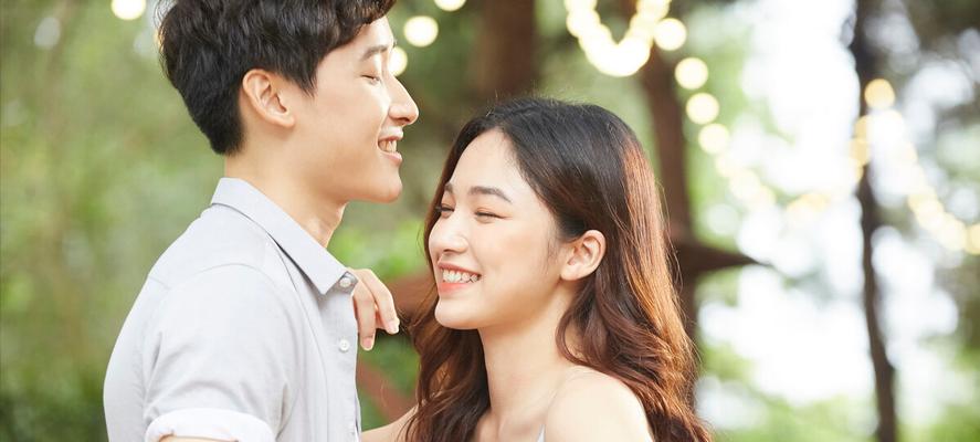 如何从小细节判断他喜不喜欢你？这些信号你注意到了吗？  第2张