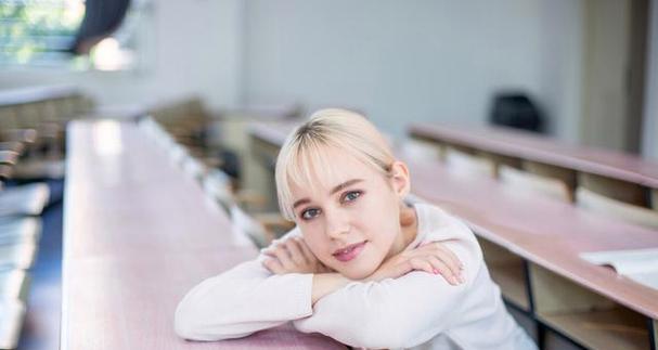 如何跟性格内向的人谈恋爱？相处时应该注意哪些事项？  第2张