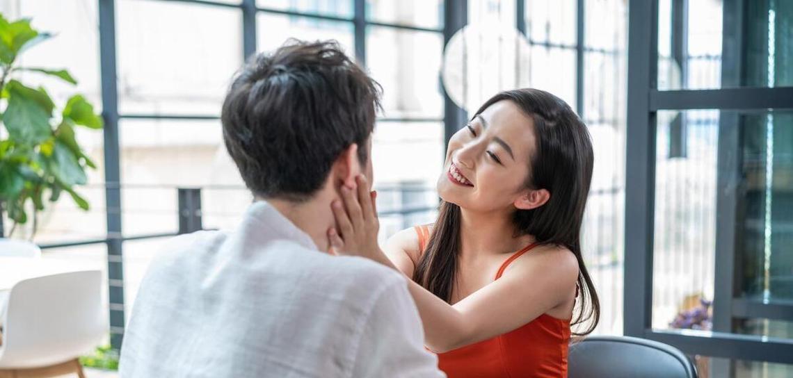 出轨后挽回女朋友的心有哪些有效方法？  第1张