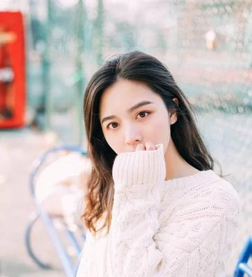 如何避免在感情中过度投入？保持情感平衡的策略是什么？  第3张