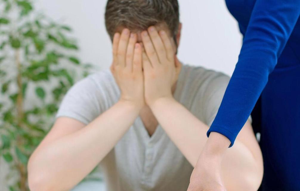面对老公出轨闺蜜我该如何应对？  第1张